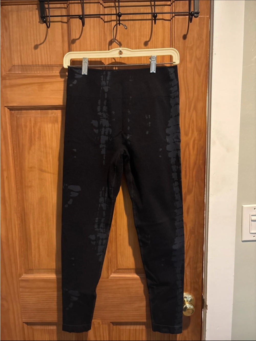 Aurola Black Pattered Leggings